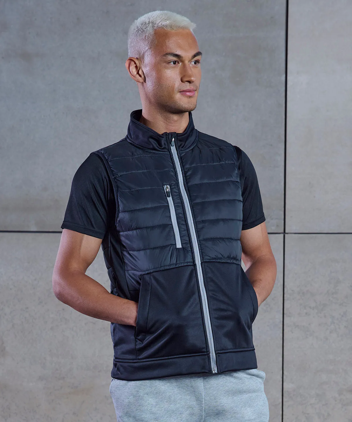 Black - Unisex padded sports gilet