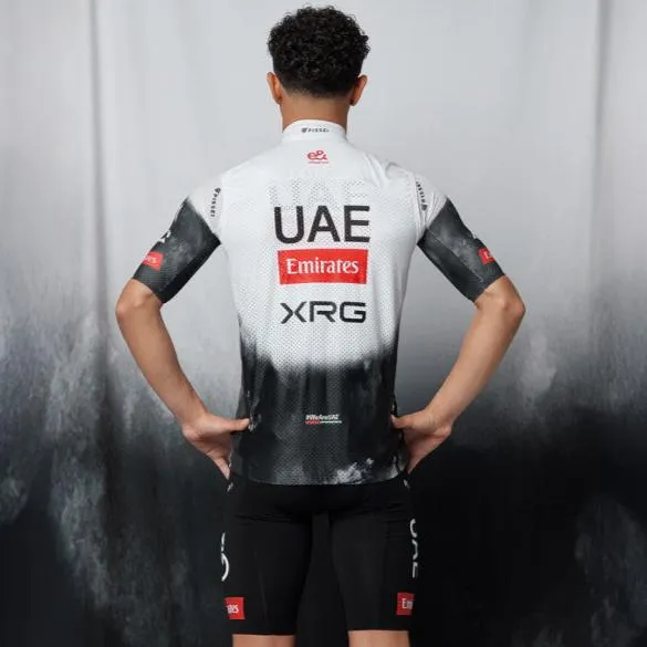 Gilet Pissei UAE Team Emirates 2025