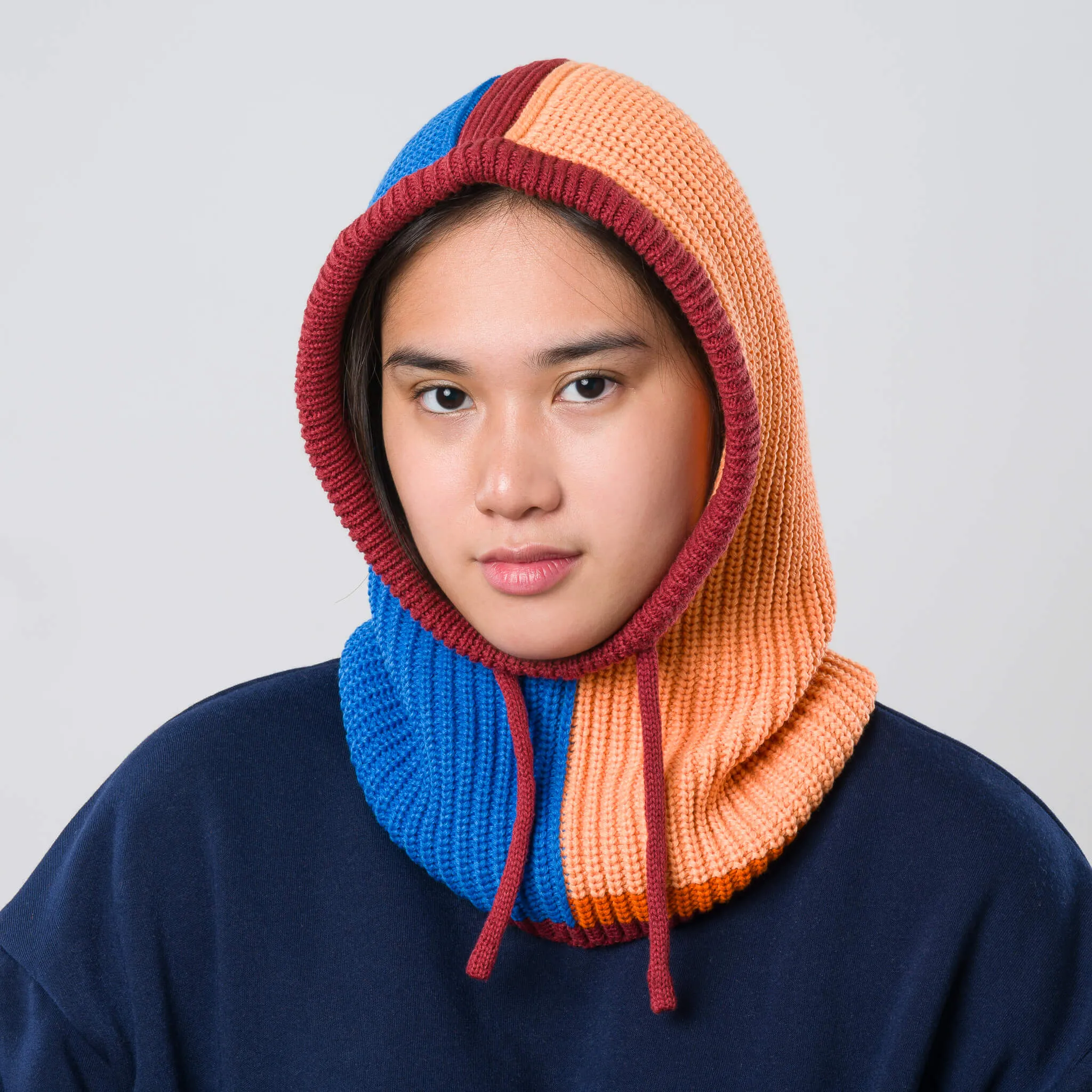 Outline Knit Drawstring Hood